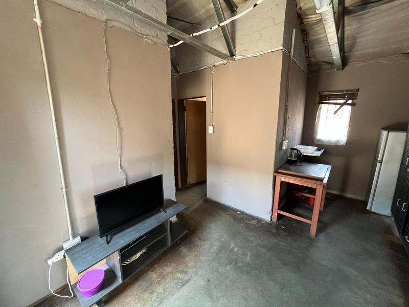 5 Bedroom Property for Sale in Soshanguve Gauteng