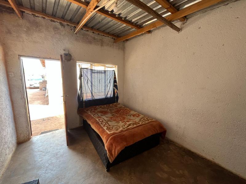 5 Bedroom Property for Sale in Soshanguve Gauteng