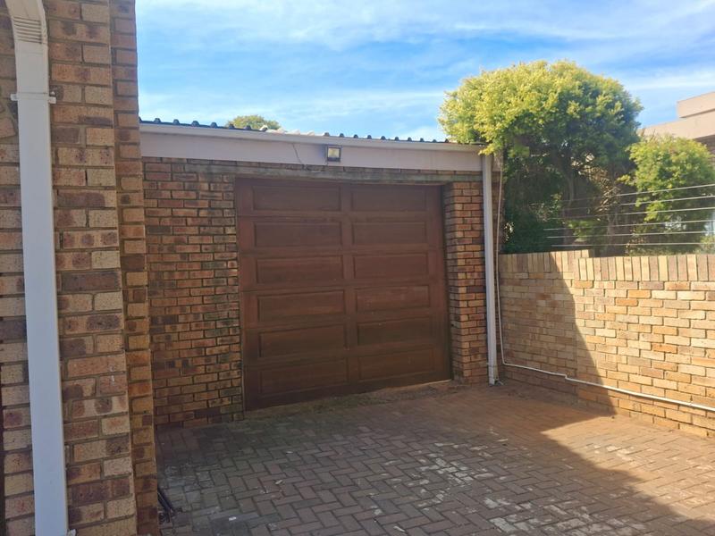 4 Bedroom Property for Sale in Vanderbijlpark SE 3 Gauteng