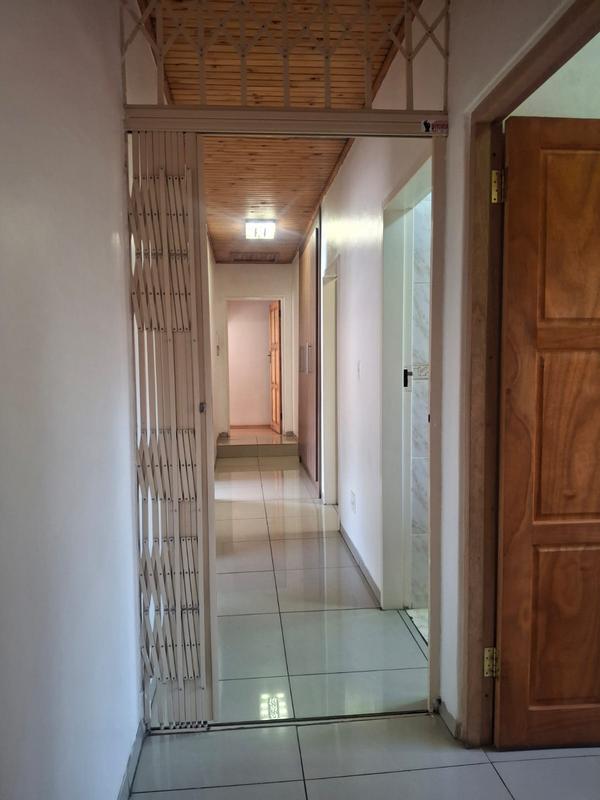 4 Bedroom Property for Sale in Vanderbijlpark SE 3 Gauteng