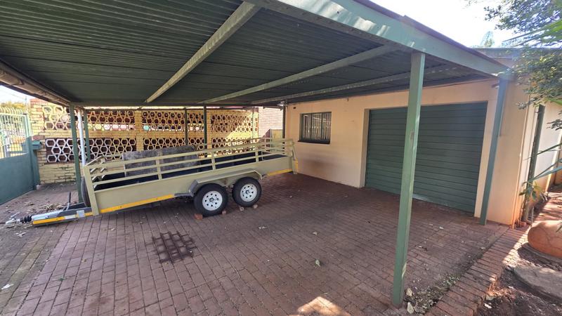 3 Bedroom Property for Sale in Annlin Gauteng