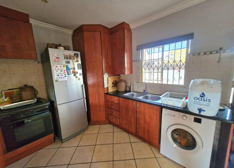 2 Bedroom Property for Sale in Annlin Gauteng