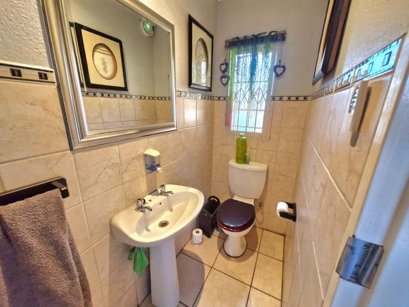 2 Bedroom Property for Sale in Annlin Gauteng