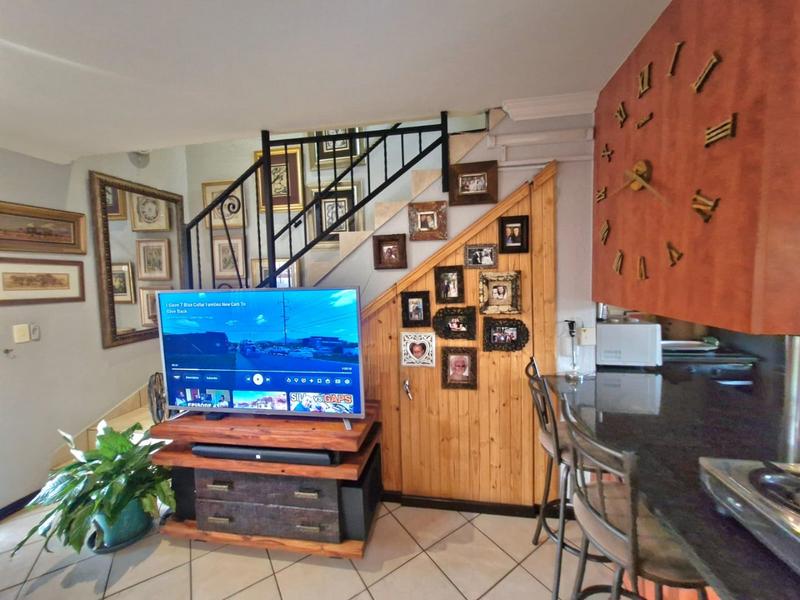 2 Bedroom Property for Sale in Annlin Gauteng