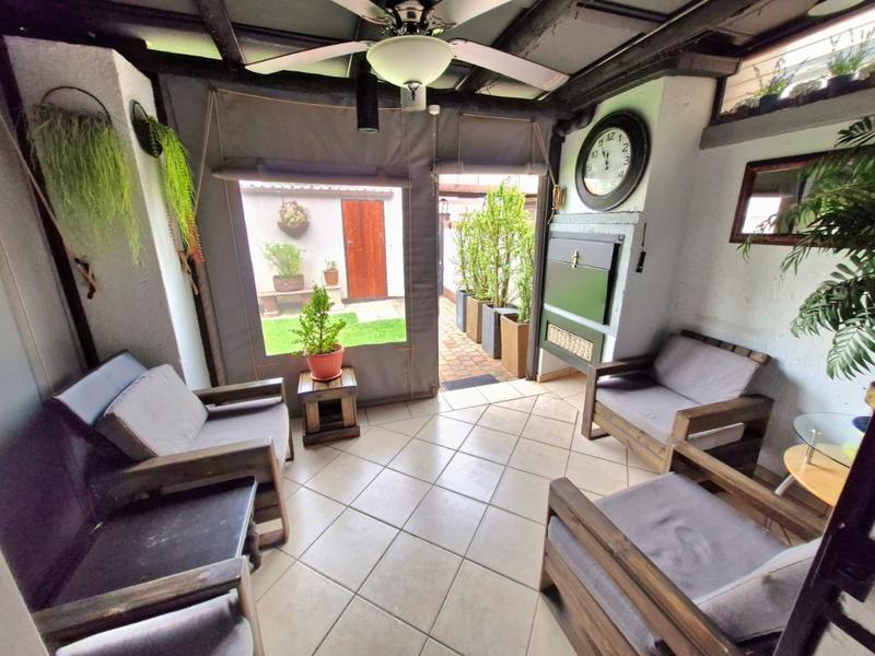 2 Bedroom Property for Sale in Annlin Gauteng