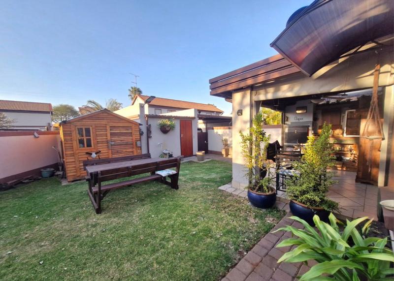 2 Bedroom Property for Sale in Annlin Gauteng