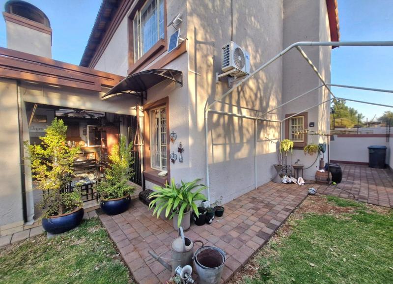 2 Bedroom Property for Sale in Annlin Gauteng