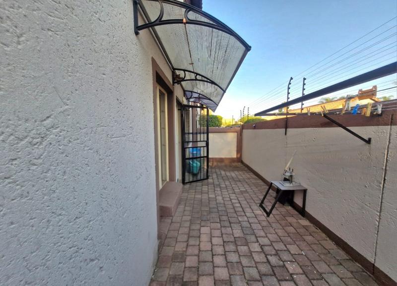 2 Bedroom Property for Sale in Annlin Gauteng