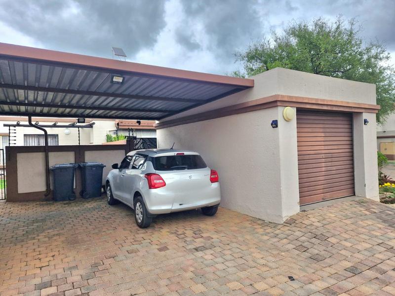2 Bedroom Property for Sale in Annlin Gauteng
