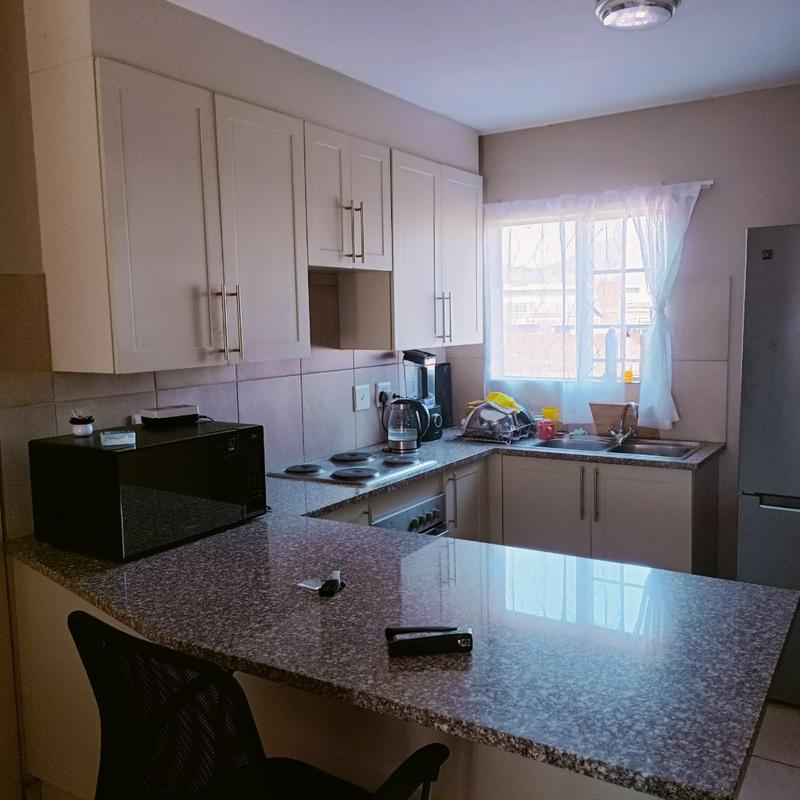 2 Bedroom Property for Sale in Annlin-wes Gauteng