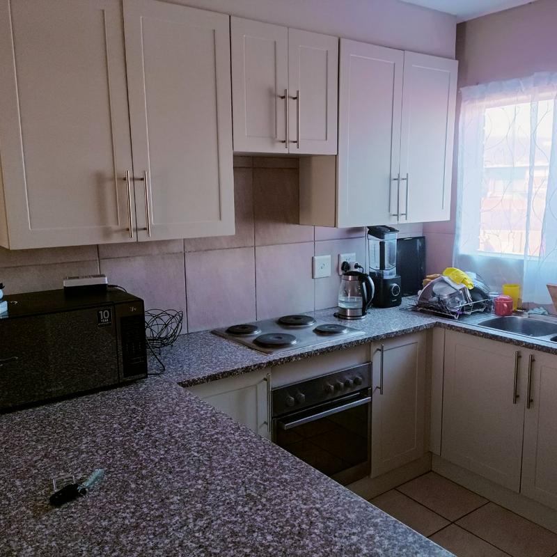 2 Bedroom Property for Sale in Annlin-wes Gauteng