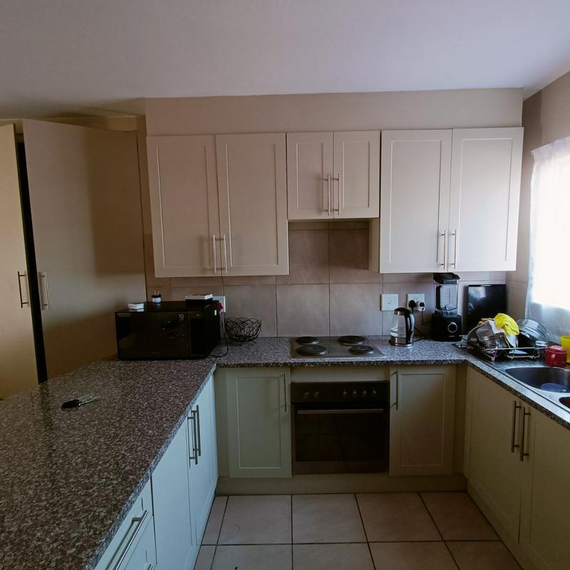 2 Bedroom Property for Sale in Annlin-wes Gauteng