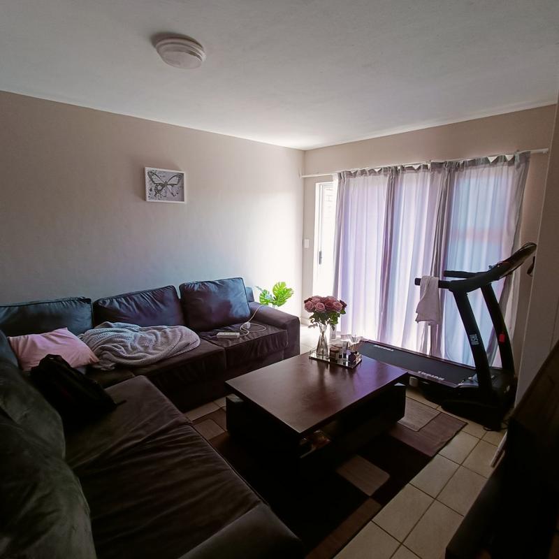 2 Bedroom Property for Sale in Annlin-wes Gauteng