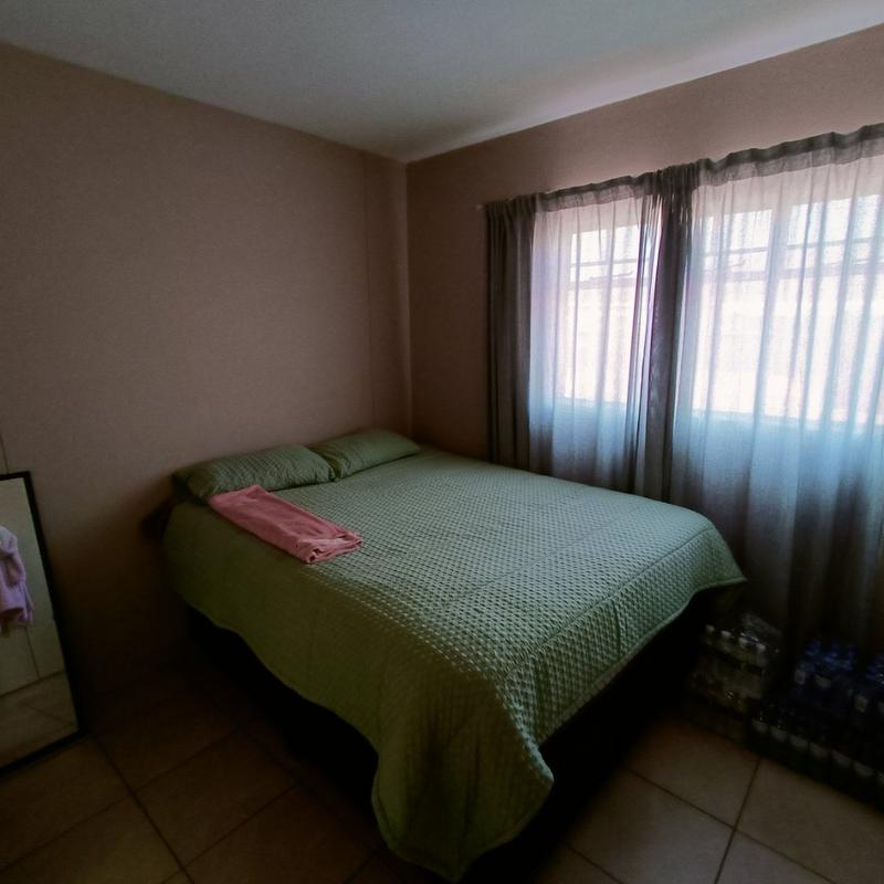 2 Bedroom Property for Sale in Annlin-wes Gauteng