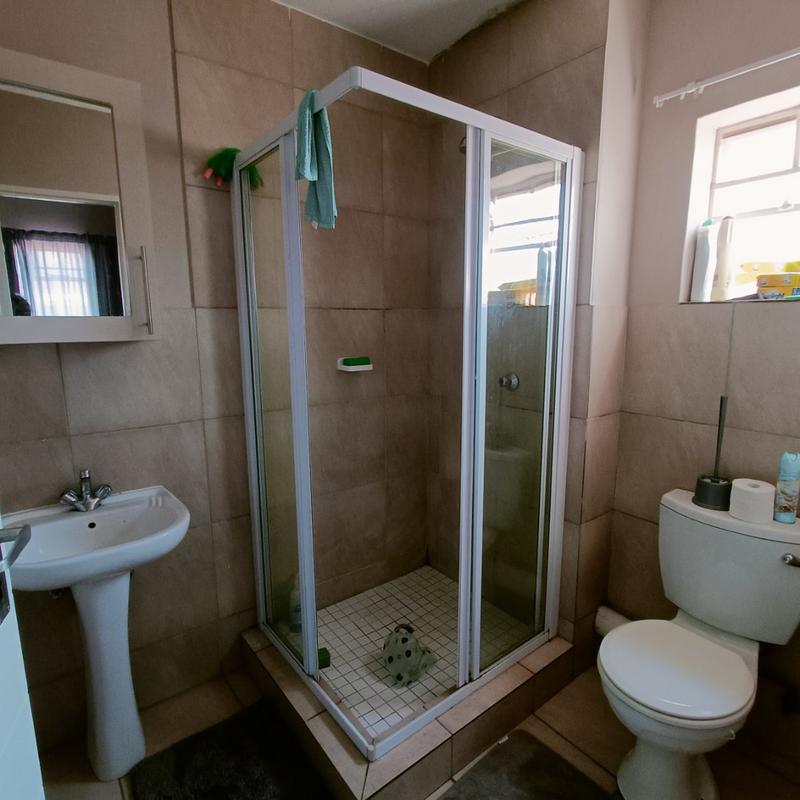 2 Bedroom Property for Sale in Annlin-wes Gauteng