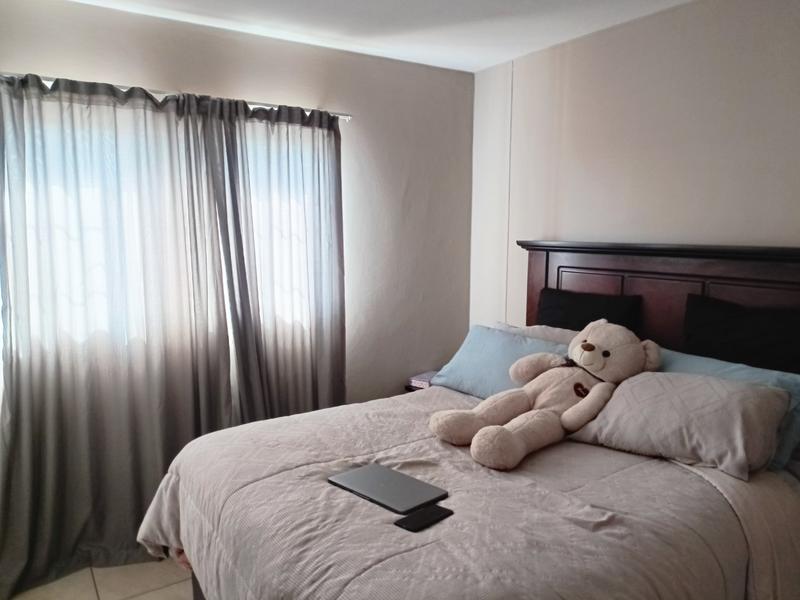 2 Bedroom Property for Sale in Annlin-wes Gauteng
