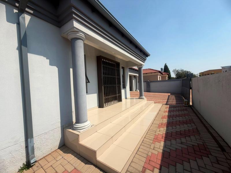 4 Bedroom Property for Sale in Clarina Gauteng