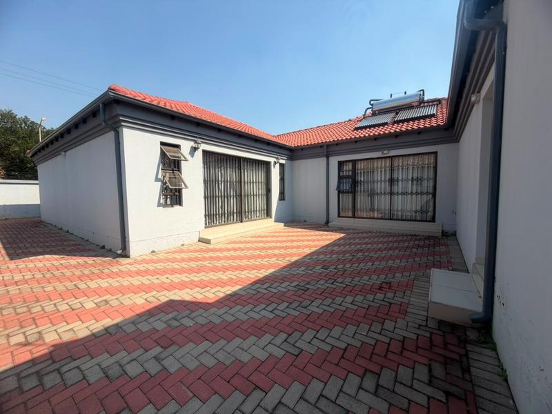 4 Bedroom Property for Sale in Clarina Gauteng