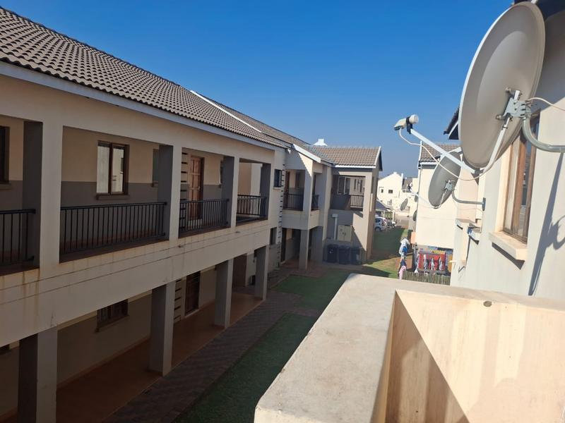 2 Bedroom Property for Sale in Hesteapark Gauteng