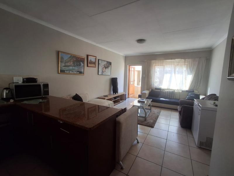 2 Bedroom Property for Sale in Hesteapark Gauteng