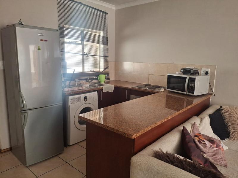 2 Bedroom Property for Sale in Hesteapark Gauteng
