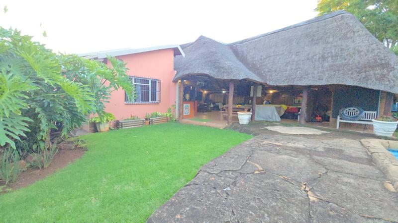 4 Bedroom Property for Sale in Karenpark Gauteng