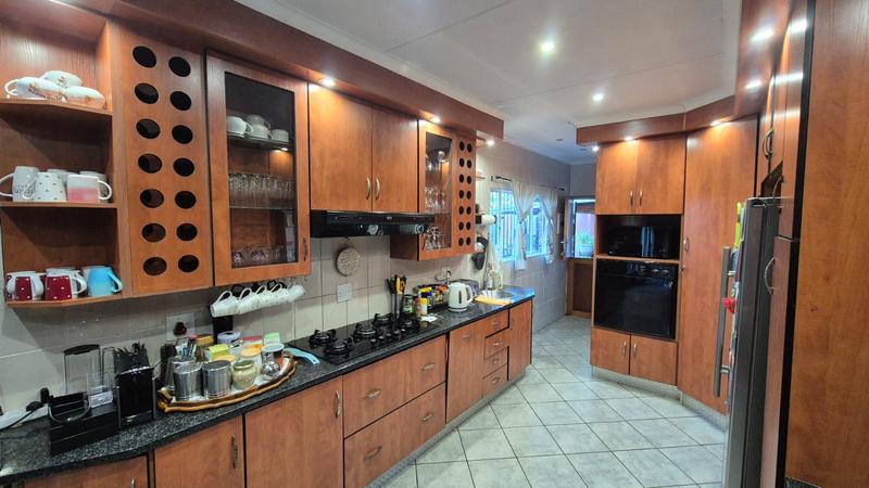4 Bedroom Property for Sale in Karenpark Gauteng