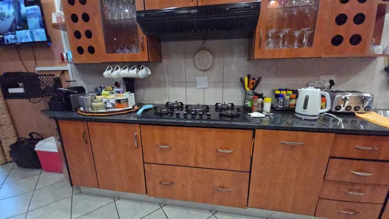 4 Bedroom Property for Sale in Karenpark Gauteng
