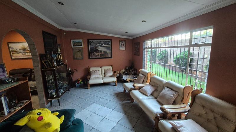 4 Bedroom Property for Sale in Karenpark Gauteng