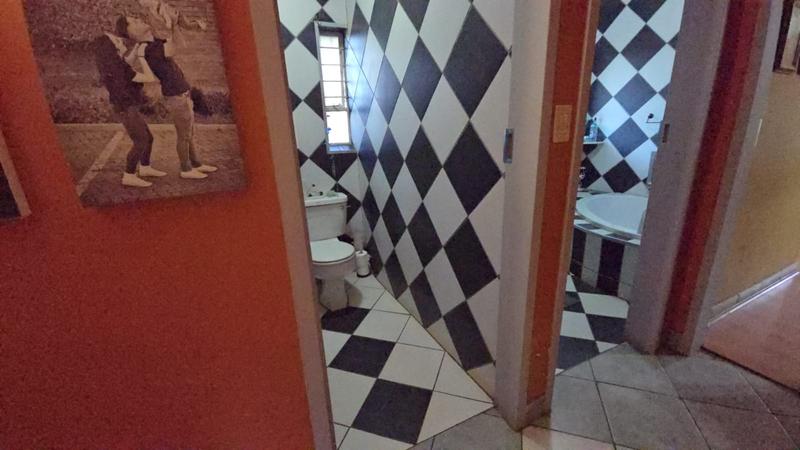 4 Bedroom Property for Sale in Karenpark Gauteng