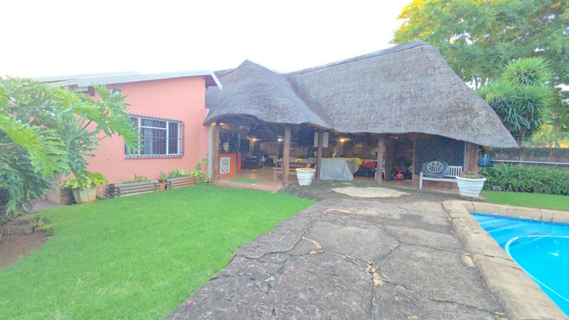 4 Bedroom Property for Sale in Karenpark Gauteng