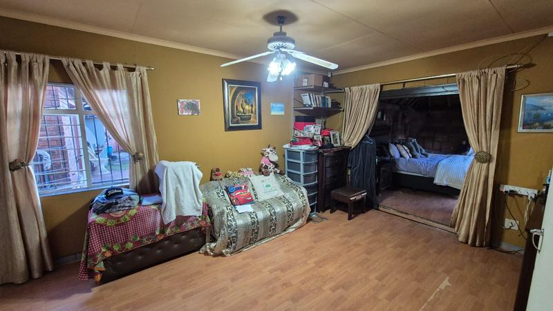 4 Bedroom Property for Sale in Karenpark Gauteng