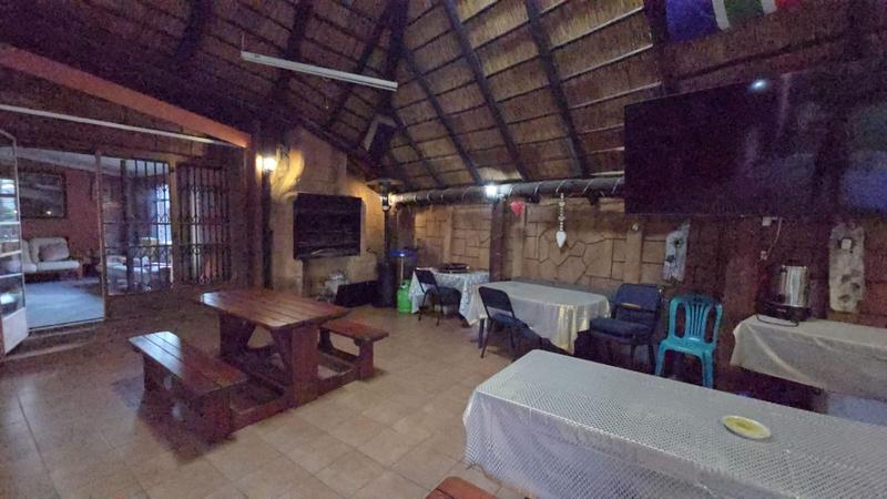 4 Bedroom Property for Sale in Karenpark Gauteng