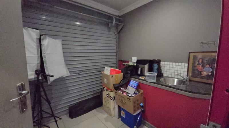4 Bedroom Property for Sale in Karenpark Gauteng