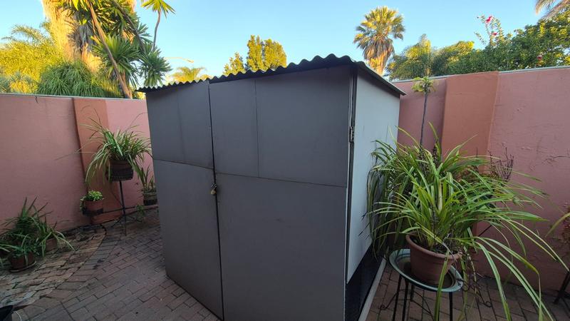 4 Bedroom Property for Sale in Karenpark Gauteng