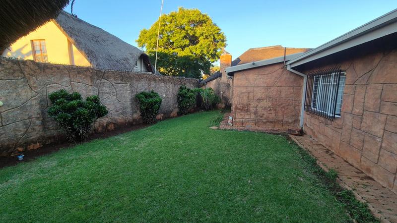 4 Bedroom Property for Sale in Karenpark Gauteng