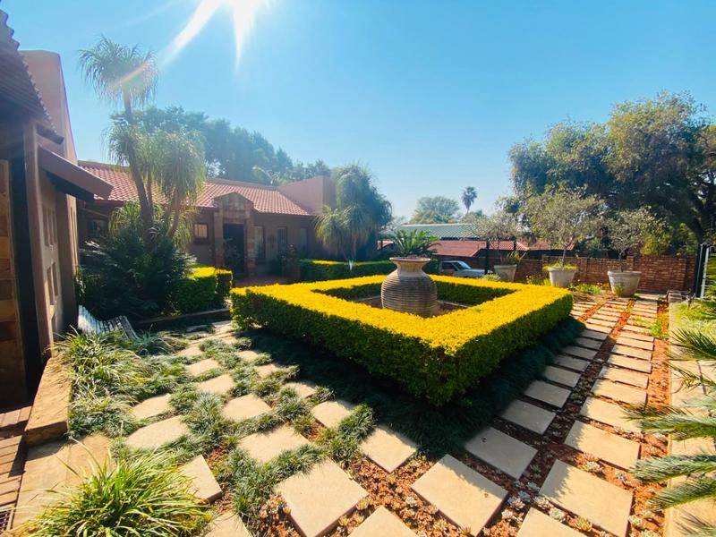 4 Bedroom Property for Sale in Ninapark Gauteng