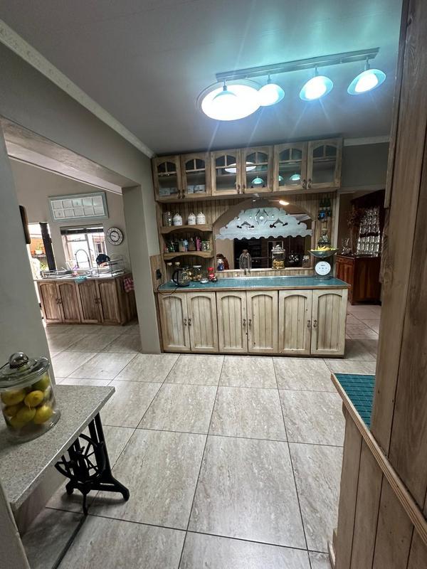 4 Bedroom Property for Sale in Ninapark Gauteng