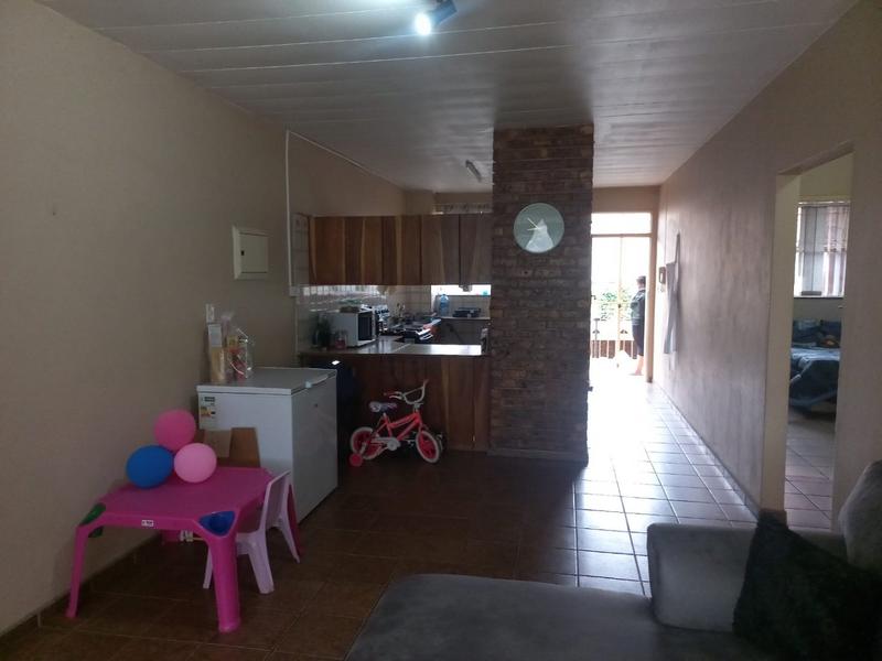 2 Bedroom Property for Sale in Pretoria North Gauteng