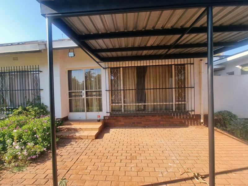 4 Bedroom Property for Sale in Sinoville Gauteng
