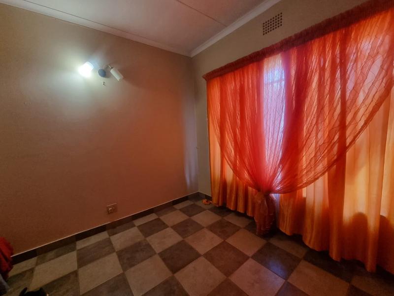 4 Bedroom Property for Sale in Sinoville Gauteng