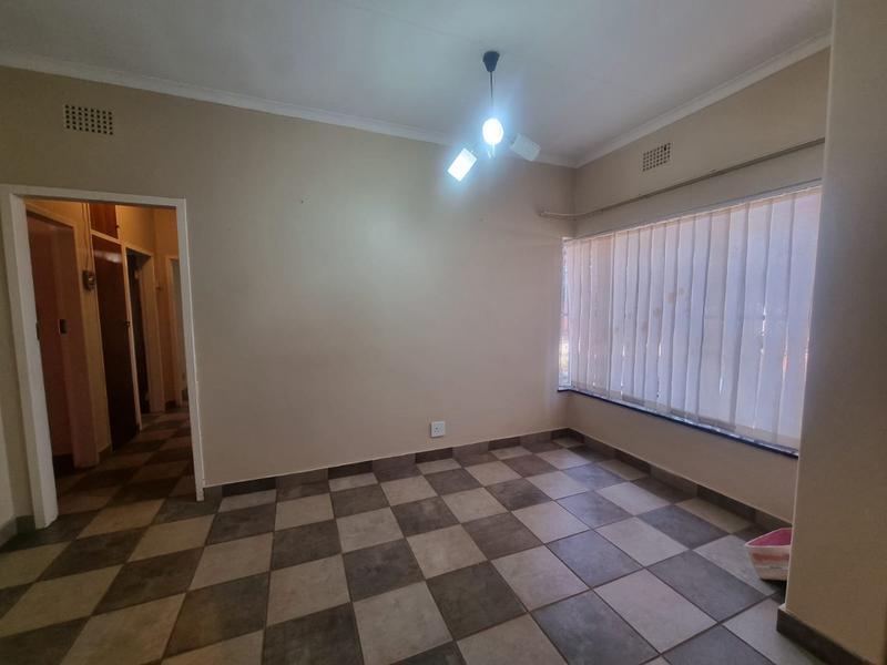 4 Bedroom Property for Sale in Sinoville Gauteng