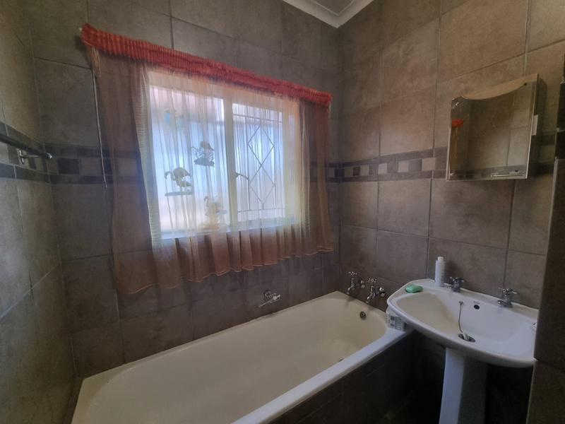 4 Bedroom Property for Sale in Sinoville Gauteng