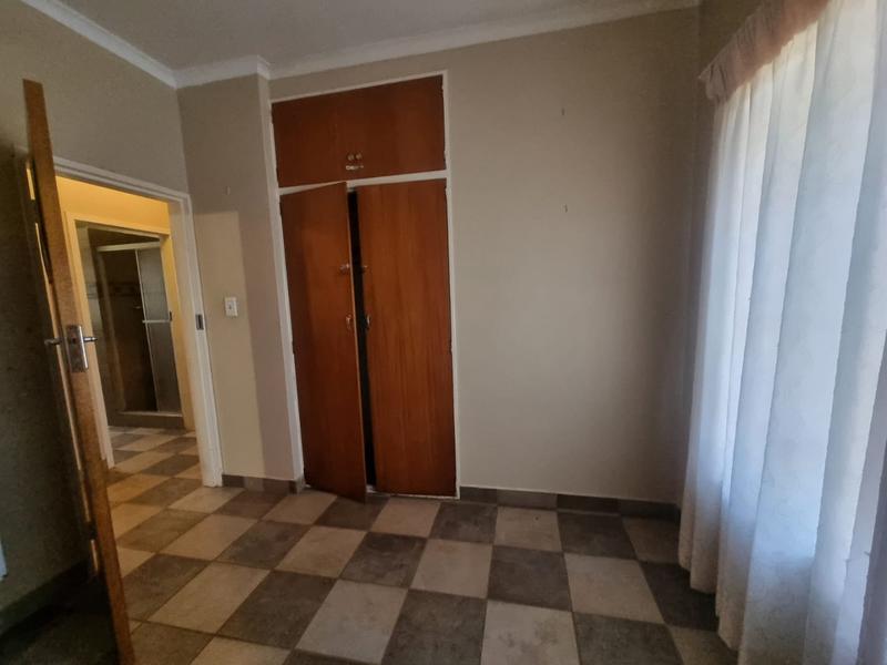 4 Bedroom Property for Sale in Sinoville Gauteng