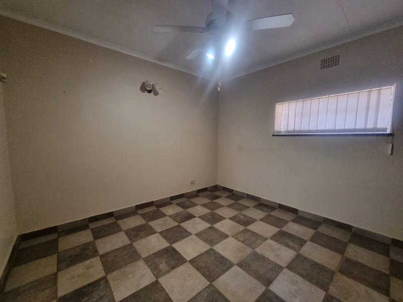 4 Bedroom Property for Sale in Sinoville Gauteng