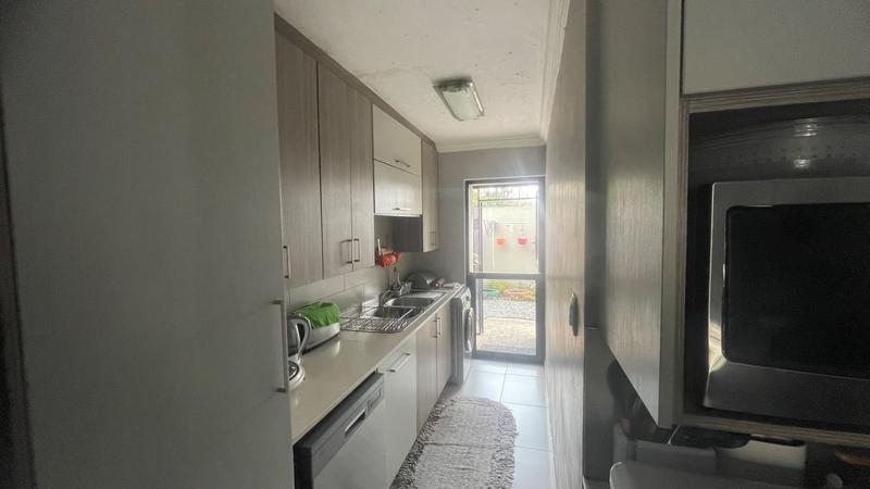 4 Bedroom Property for Sale in Eldo Village Estate Gauteng