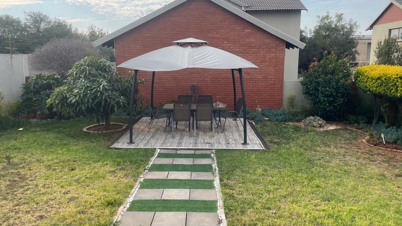 4 Bedroom Property for Sale in Eldo Village Estate Gauteng