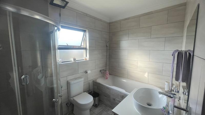 4 Bedroom Property for Sale in Eldo Village Estate Gauteng