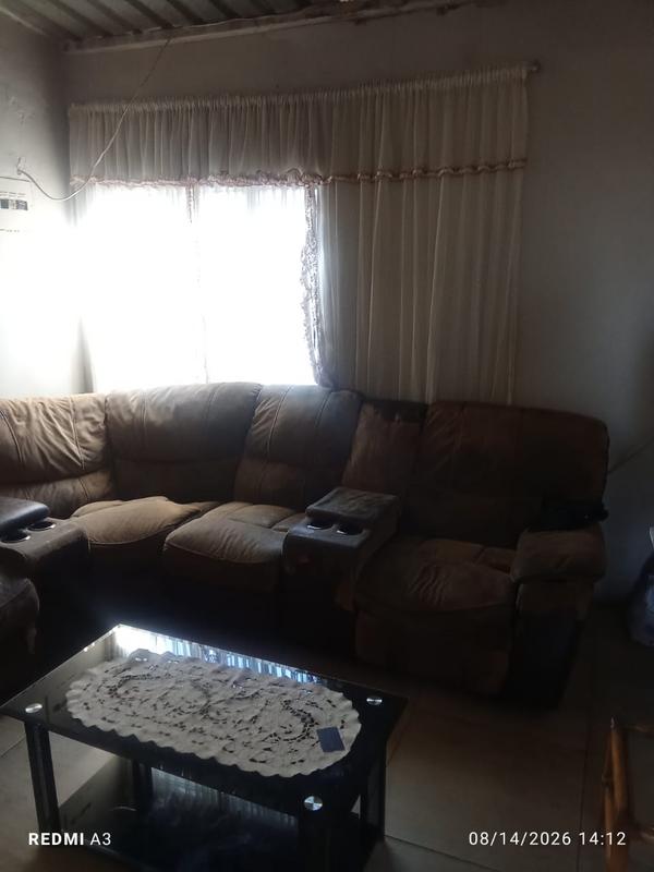 2 Bedroom Property for Sale in Palm Ridge Gauteng