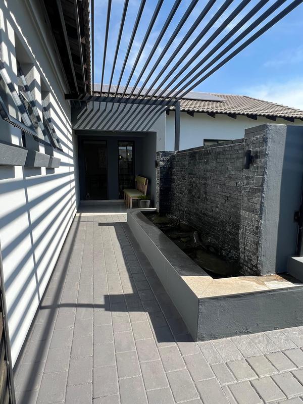 4 Bedroom Property for Sale in Six Fountains Residential Estate Gauteng
